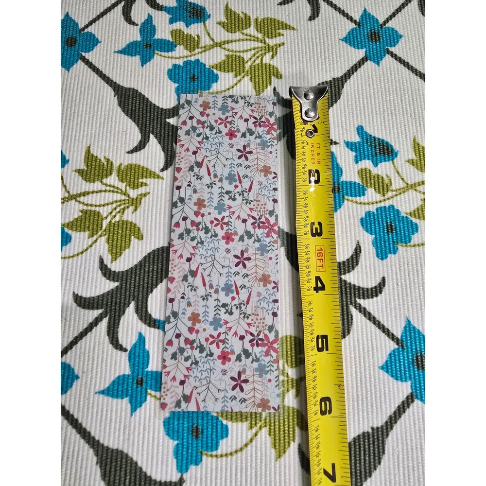 Flower Pattern Cute Laminated Bookmark - Picture 3 of 4